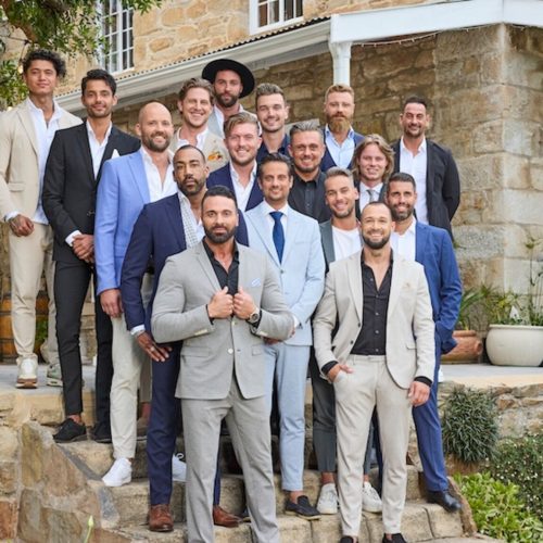 DE_BACHELORETTE_GROEPSFOTO_LIGGEND